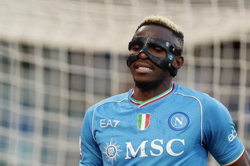 Osimhen n&atilde;o deve continuar no Napoli, e PSG &eacute; prov&aacute;vel destino. Foto: Icon Sport