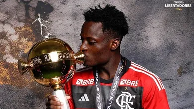 Vem estreia? Shola ser&aacute; relacionado por Tite para Flamengo x Bol&iacute;var