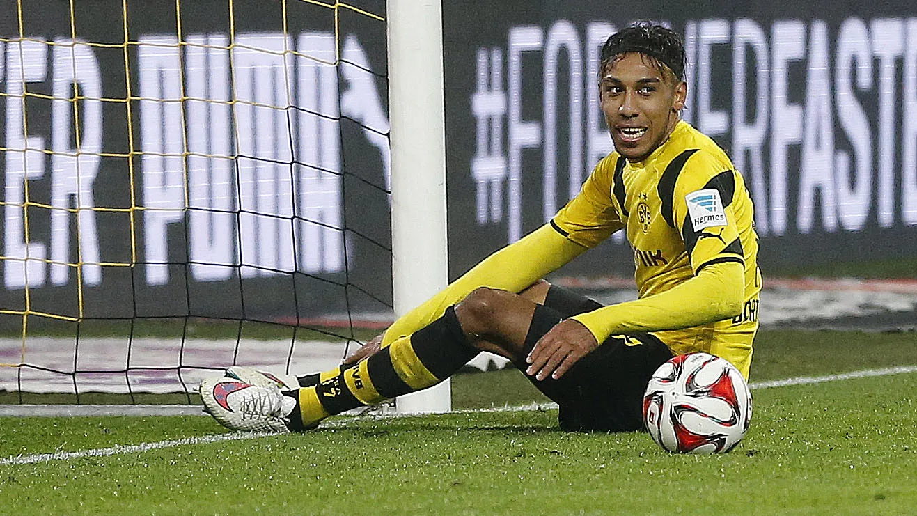 Dortmund evita vexame, mas Aubameyang perdeu um gol para sentir vergonha