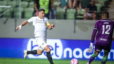 Gr&ecirc;mio &eacute; comunicado, e Su&aacute;rez ser&aacute; convocado pela primeira vez por Bielsa para a Sele&ccedil;&atilde;o Uruguaia