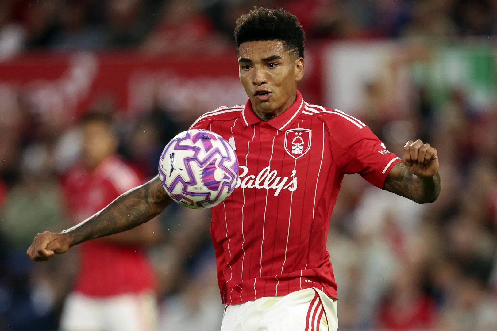 Igor Jesus em amistoso no Nottingham Forest