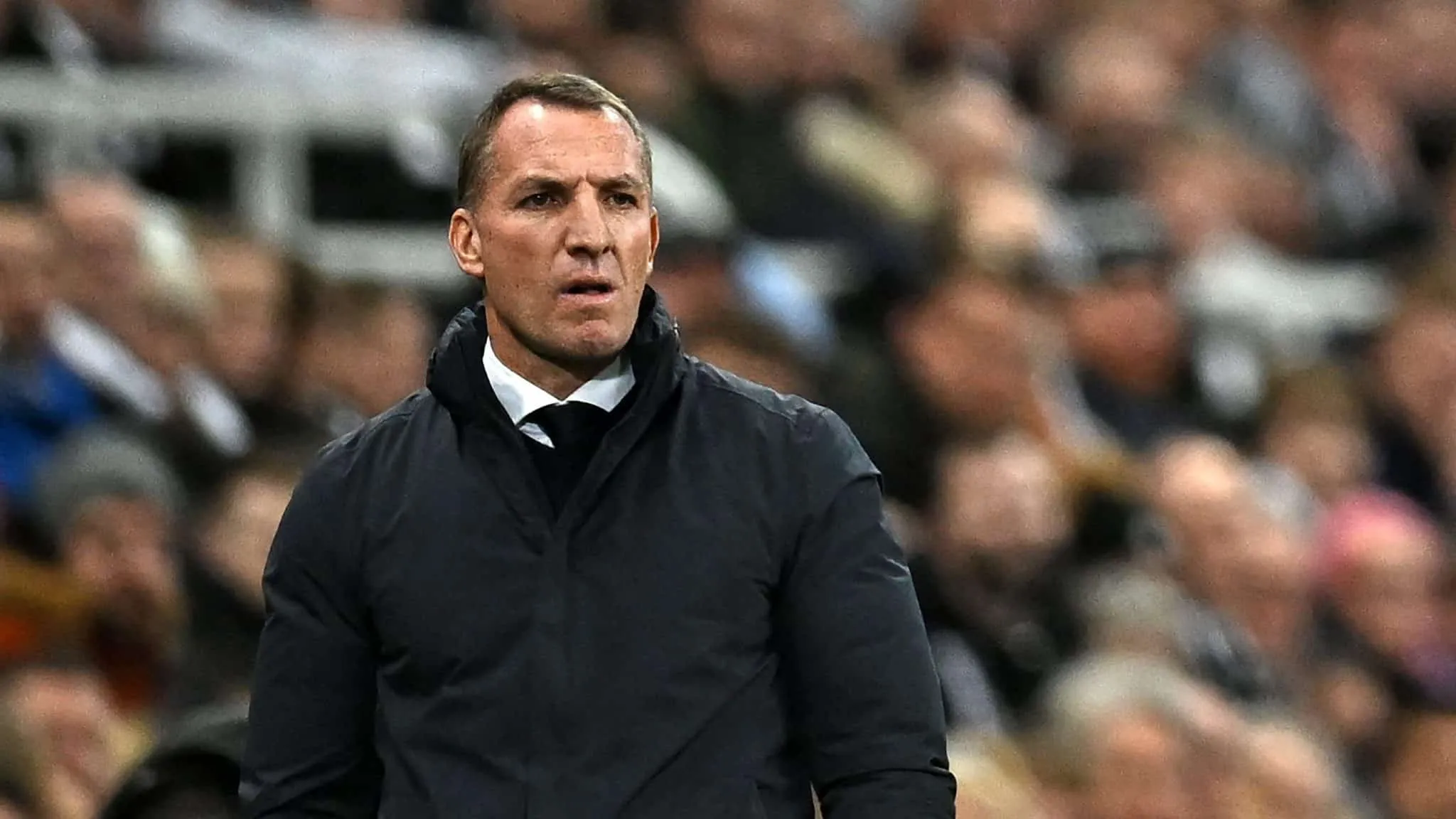 Leicester demite Brendan Rodgers ap&oacute;s derrota para o Crystal Palace