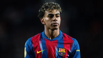 Yamal: &lsquo;Tento n&atilde;o me concentrar s&oacute; no futebol, nem ver v&iacute;deos do lateral que vou enfrentar&rsquo;