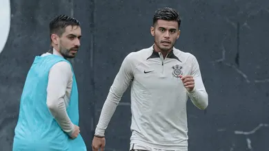 Corinthians tem despedida de Fausto e Carlos Miguel em separado antes de jogo decisivo para a temporada