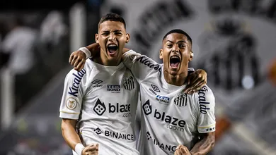 Pressionados por ano ruim do Santos, Meninos da Vila s&oacute; puderam contribuir com os cofres do clube