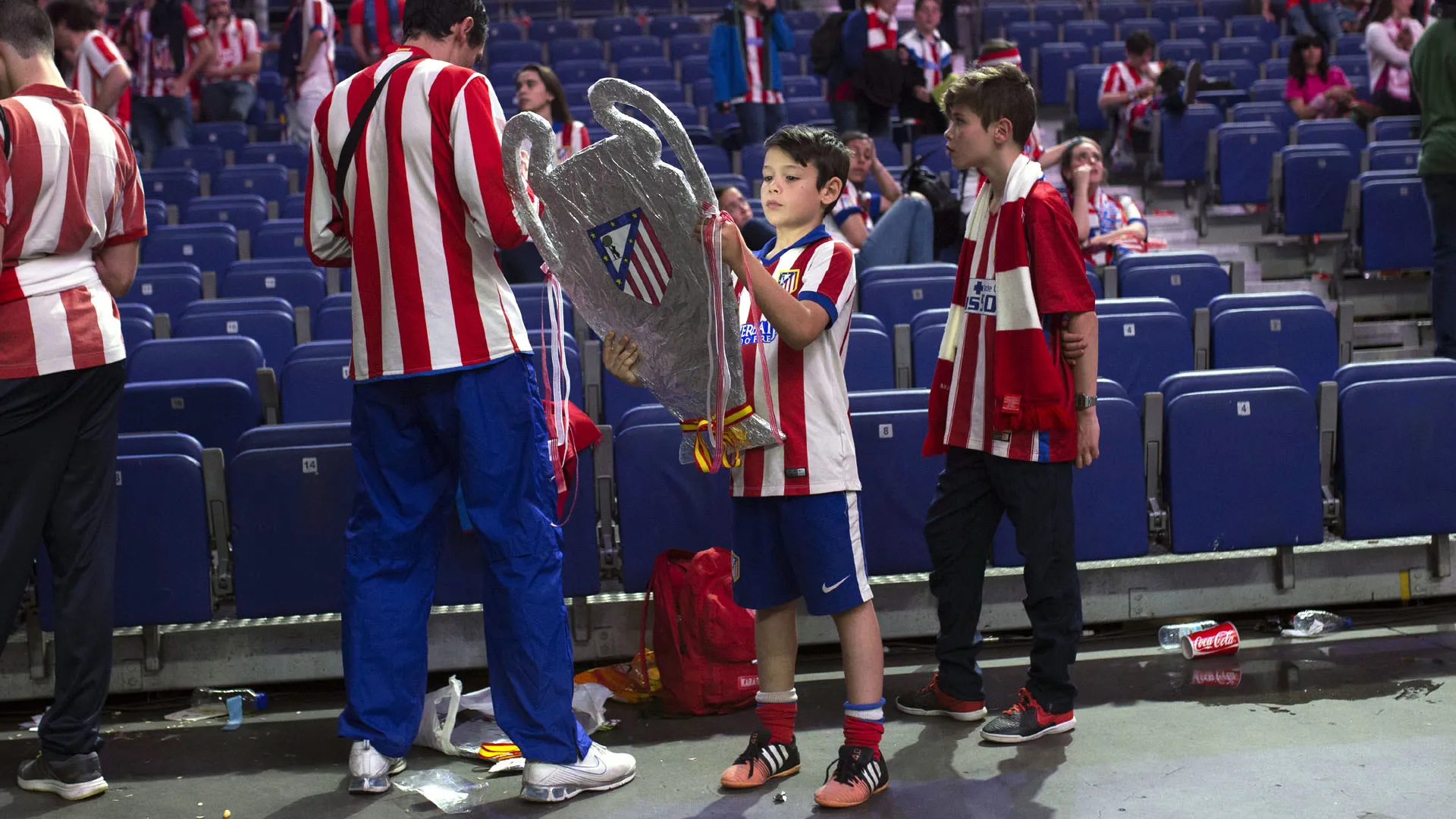 Cambistas disfar&ccedil;ados, torcida do Atleti mais barulhenta e Cristiano Ronaldo no sacrif&iacute;cio: os bastidores da final