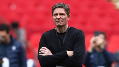 Por que t&eacute;cnico de Textor na Inglaterra proibiu jogadores de falar sobre final contra o City
