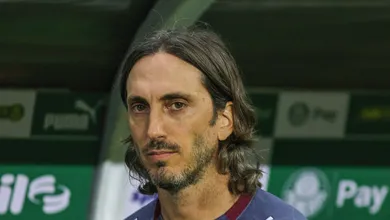 S&atilde;o Paulo respalda Zubeld&iacute;a e afasta chance de demiss&atilde;o ap&oacute;s elimina&ccedil;&atilde;o