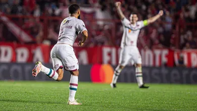 Fluminense arranca empate do Argentinos Juniors em jogo &eacute;pico na Libertadores