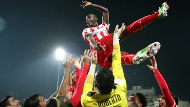 [V&iacute;deo] Abidal recebeu grandes doses de carinho na &uacute;ltima partida de sua carreira