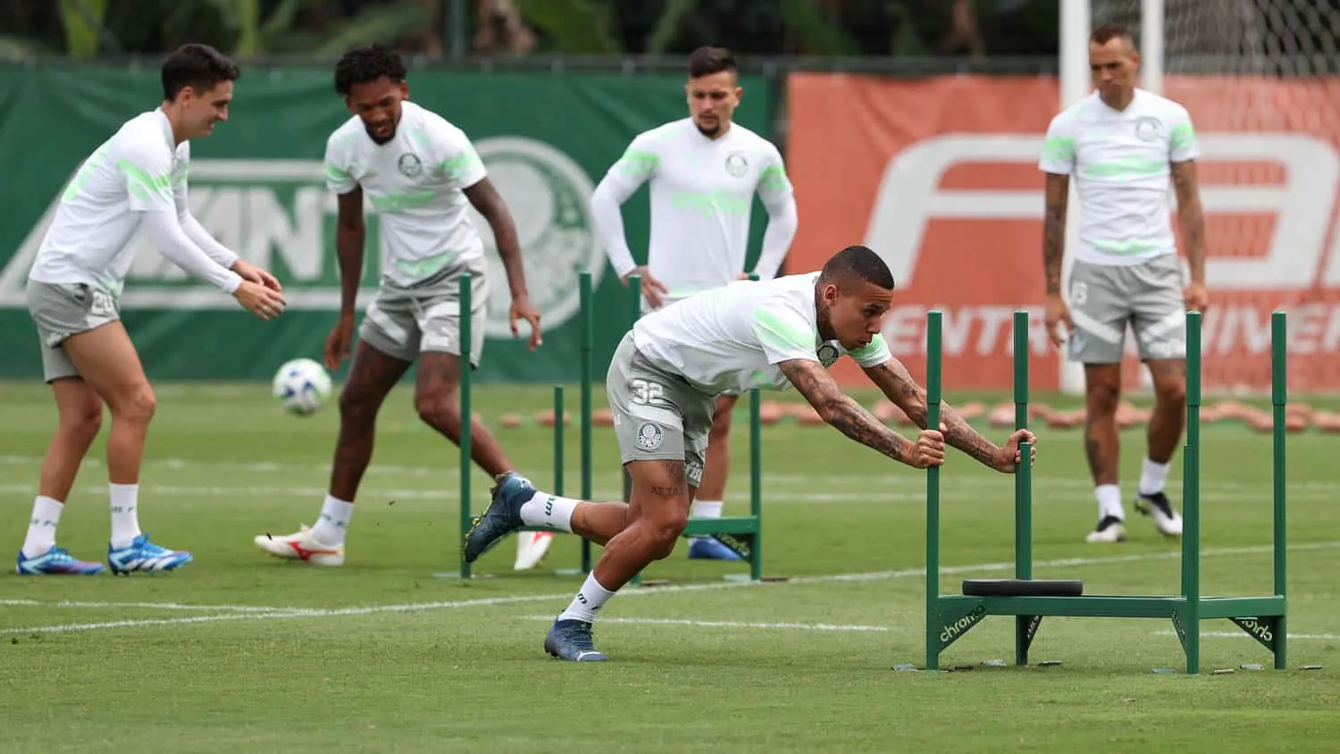 Com An&iacute;bal, Palmeiras preenche lacuna, mas precisa de pe&ccedil;as para 2024 at&iacute;pico: veja como clube se mexe