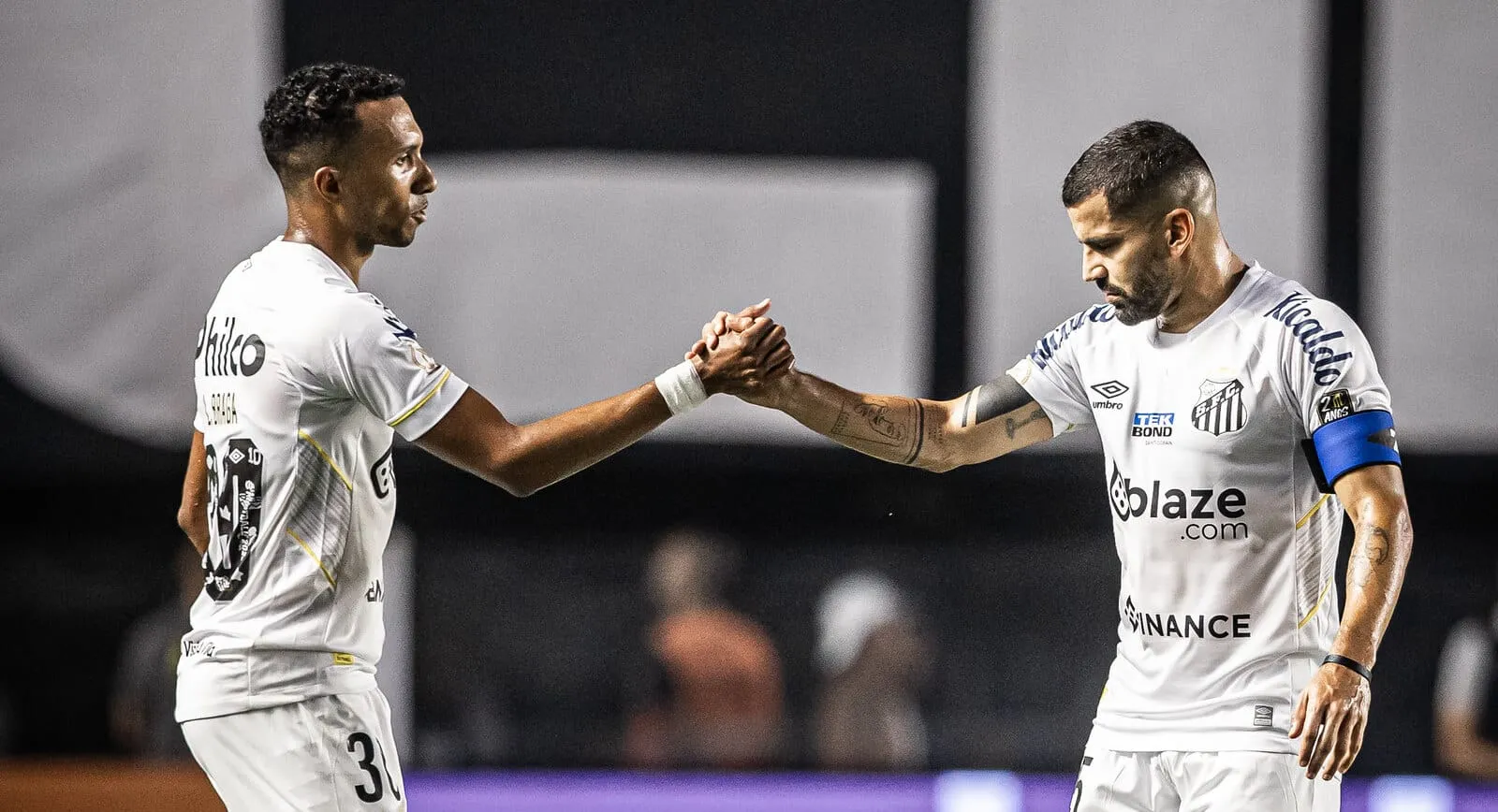 Santos esquece 7 a 1 e embala para se distanciar do Z4 com marca impressionante