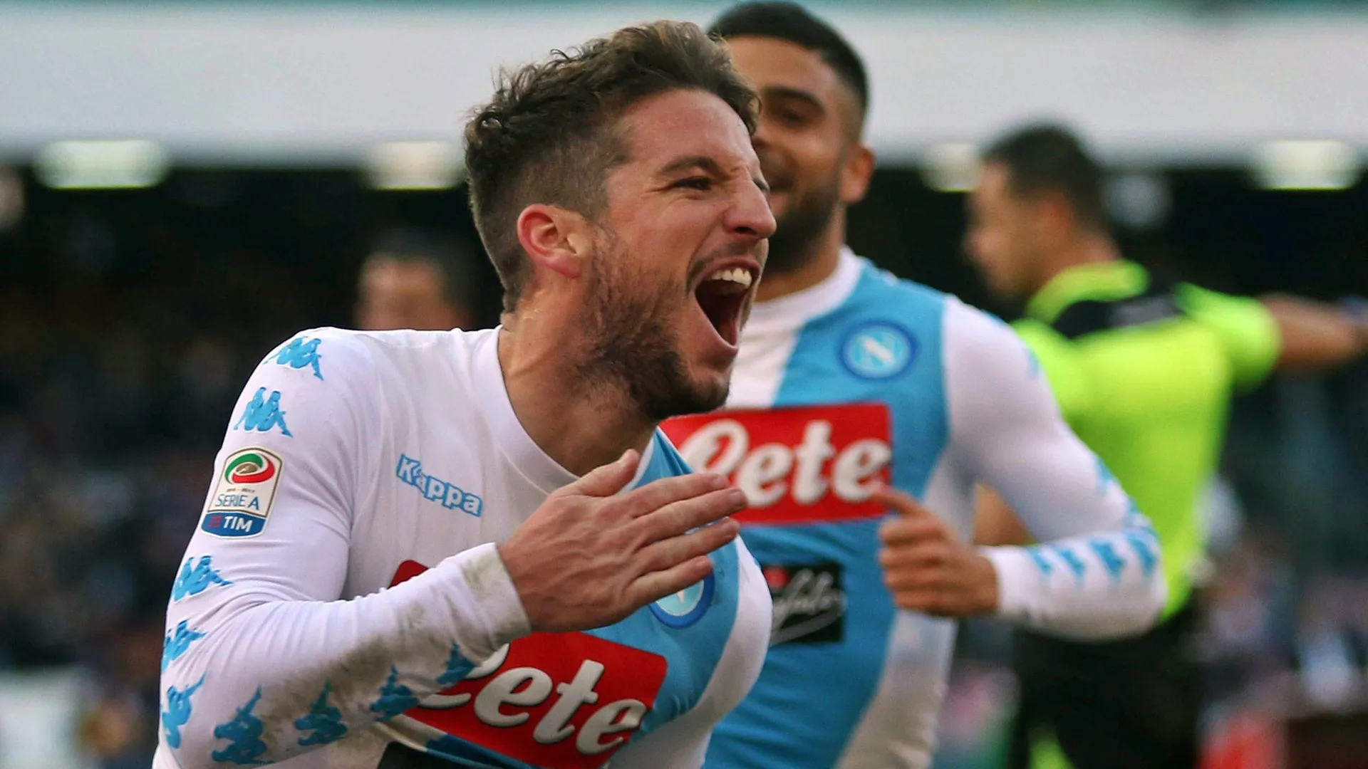 Estende o tapete para ele! Mertens faz quatro gols e &eacute; o realce do ataque napolitano contra o Toro