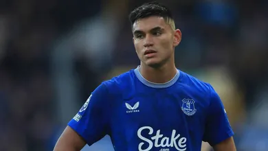 E o Flamengo? Everton toma decis&atilde;o sobre futuro de Carlos Alcaraz