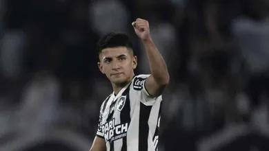 Almada prova que curta passagem pelo Botafogo pode ter legado duradouro