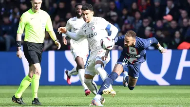 Neymar ficar&aacute; fora do jogo de volta do PSG contra o Bayern na Champions