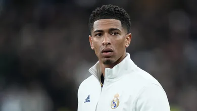 Bellingham j&aacute; tem data para voltar aos gramados no Real Madrid