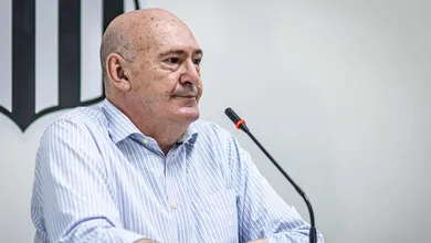 Conselheiros analisam as contas do Santos e cen&aacute;rio n&atilde;o &eacute; bom para Rueda