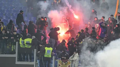A escalada da viol&ecirc;ncia se tornou o c&acirc;ncer do futebol italiano, que precisa urgentemente de uma resposta en&eacute;rgica contra a baderna