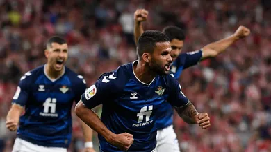O Betis deu um grande passo pelas copas europeias ao derrotar o Athletic Bilbao em San Mam&eacute;s