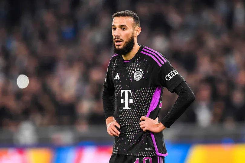 O lateral-direito marroquino Noussair Mazraoui &eacute; alvo do Manchester United. Foto: Icon Sport