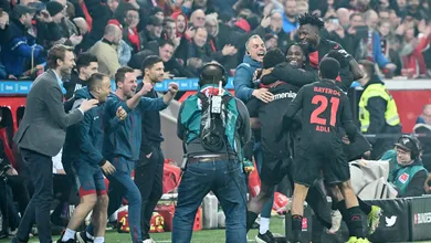 Invicto, embalado e jogando muito: falta apenas a ta&ccedil;a para o Leverkusen ter temporada perfeita