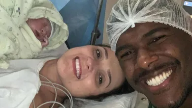 Jogador perdeu casa, mas ganhou filha durante enchentes no Rio Grande do Sul