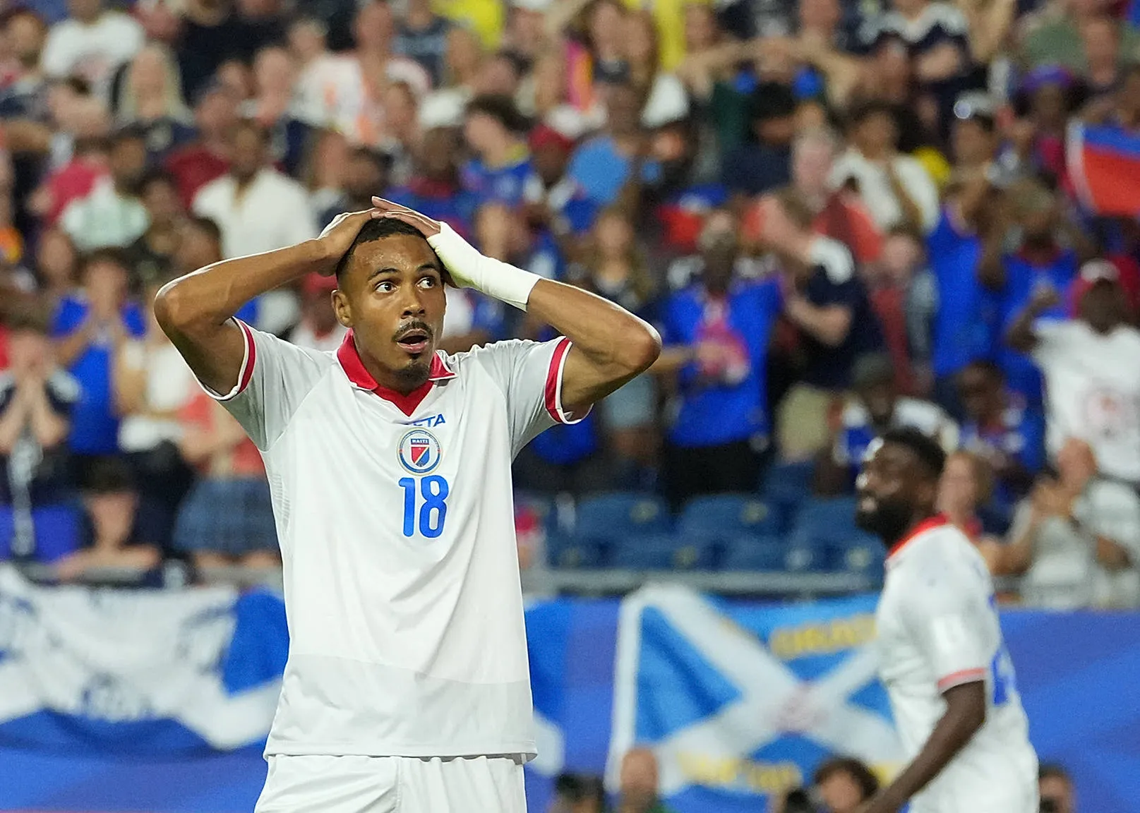 Wilson Isidor lamenta ap&oacute;s chance perdida pelo Haiti (Foto: IMAGO / Xinhua)