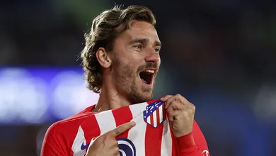 Griezmann d&aacute; show para tornar temporada do Atl&eacute;tico de Madrid menos melanc&oacute;lica