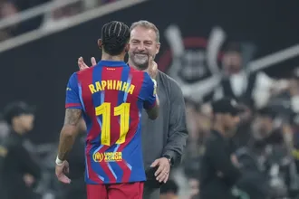 &lsquo;Din&acirc;mica e intensidade diferentes&rsquo;: Flick revela como Raphinha &eacute; importante ao Barcelona