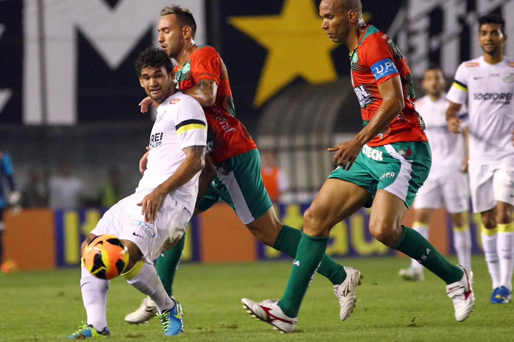 Dez anos ap&oacute;s rebaixamento pol&ecirc;mico, Portuguesa tenta se reconstruir na elite do Campeonato Paulista
