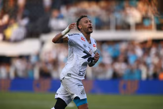 Renova&ccedil;&atilde;o com Santos cria cen&aacute;rio perfeito para Neymar ir &agrave; Copa, mas ele precisa se ajudar