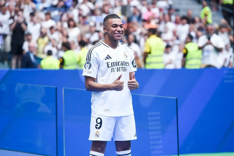 Mbapp&eacute; em sua apresenta&ccedil;&atilde;o pelo Real Madrid. Foto: Icon Sport