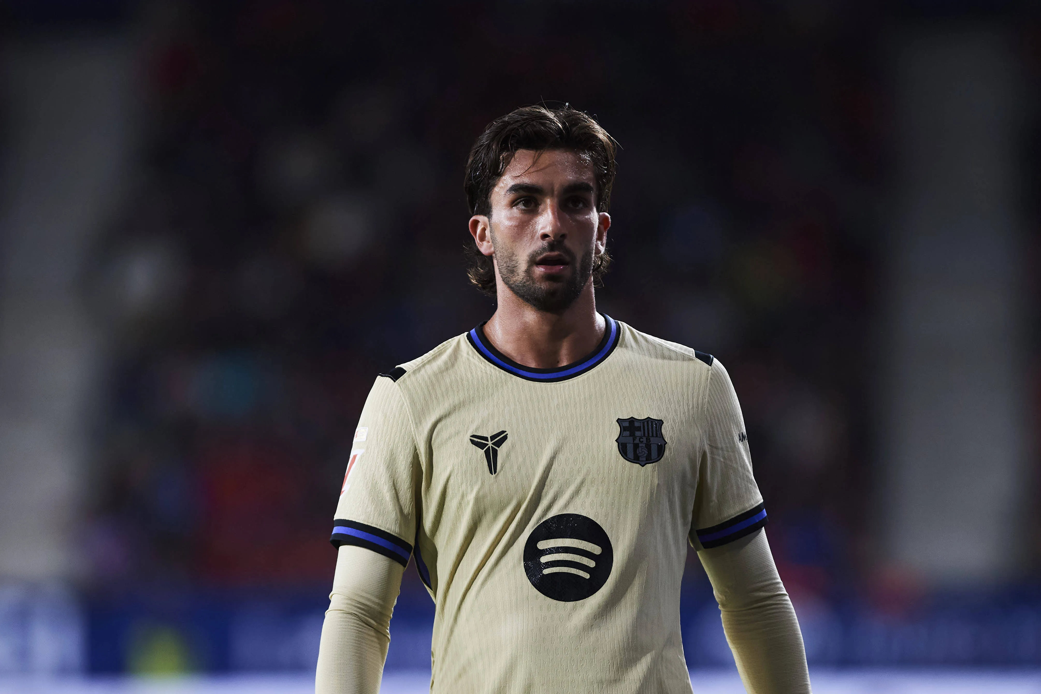 Ferran Torres em a&ccedil;&atilde;o pelo Barcelona