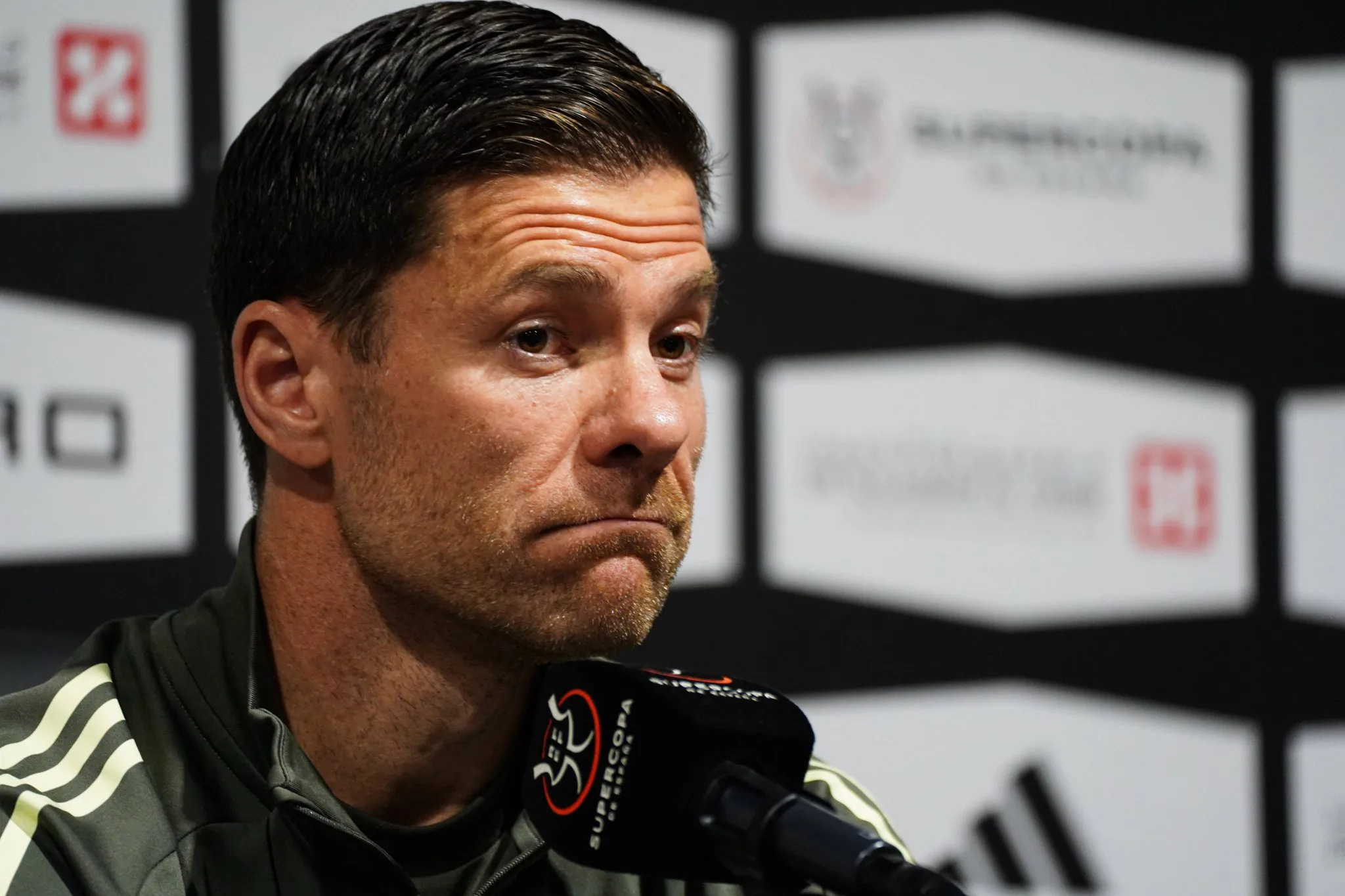 &lsquo;Competi&ccedil;&atilde;o menos importante&rsquo;: Xabi Alonso minimiza vice do Real Madrid, mas mostra contradi&ccedil;&atilde;o