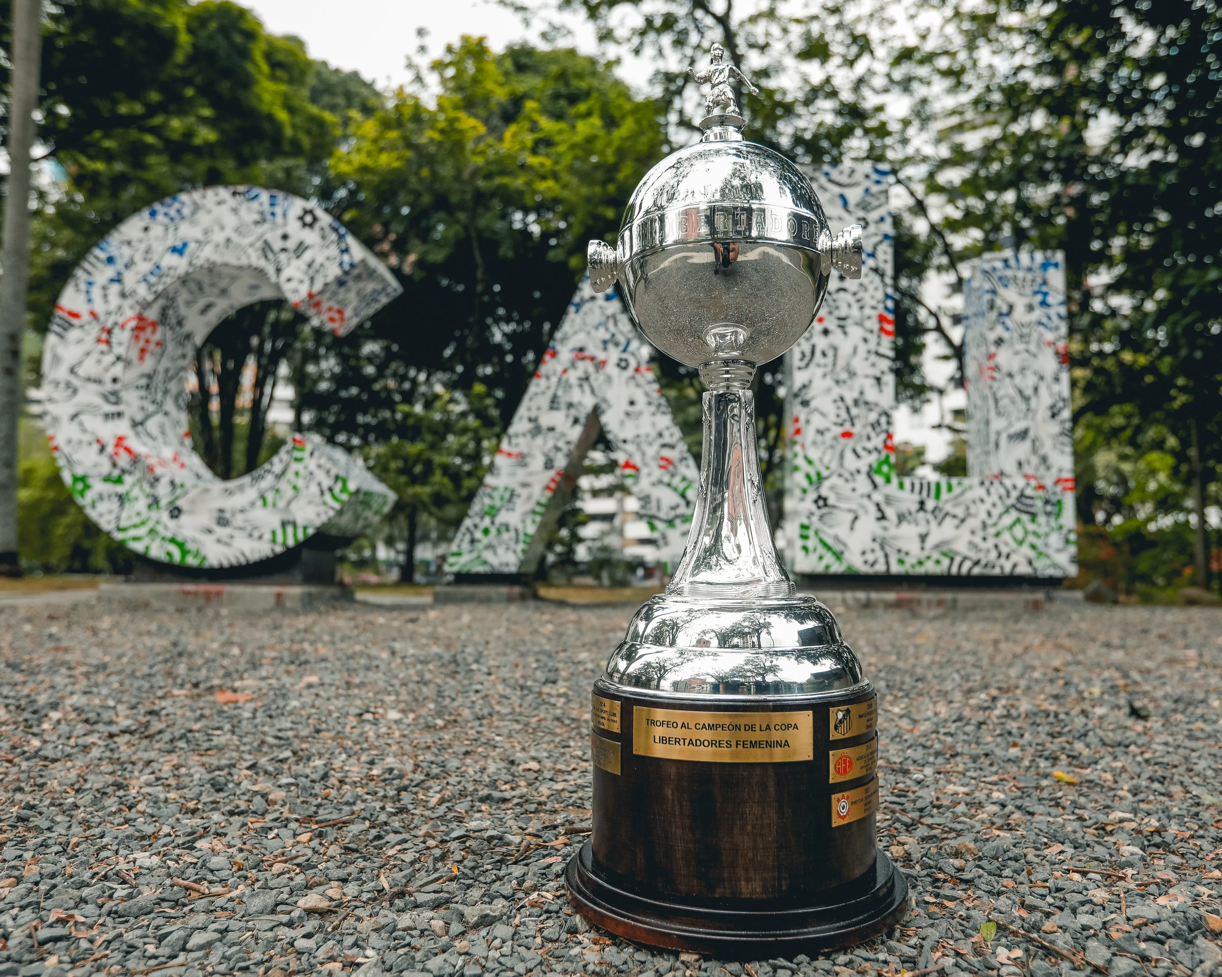 Cali &eacute; cultura, salsa e futebol, mas a Conmebol (de novo) erra com a divulga&ccedil;&atilde;o da Libertadores Feminina