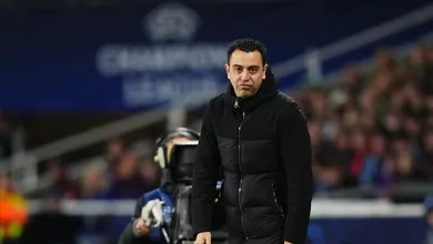 Les&atilde;o de lateral vai custar uma fortuna ao Barcelona j&aacute; em crise financeira