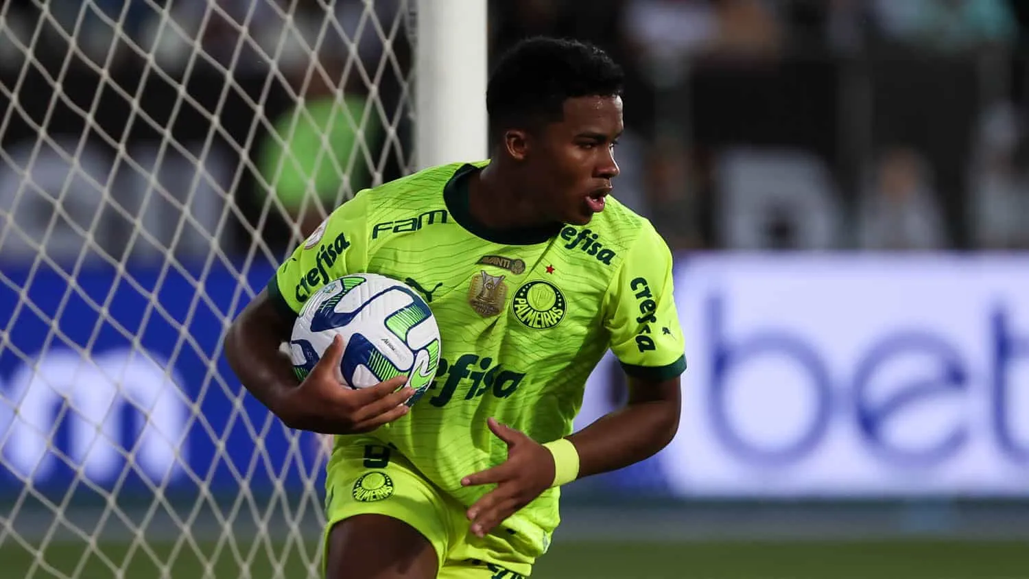 Palmeiras busca virada hist&oacute;rica ap&oacute;s levar 3 a 0 do Botafogo e coloca fogo na disputa pelo Brasileiro
