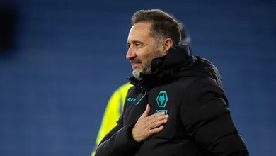 T&eacute;cnico do Manchester United faz elogios a V&iacute;tor Pereira, que aposta em brasileiros