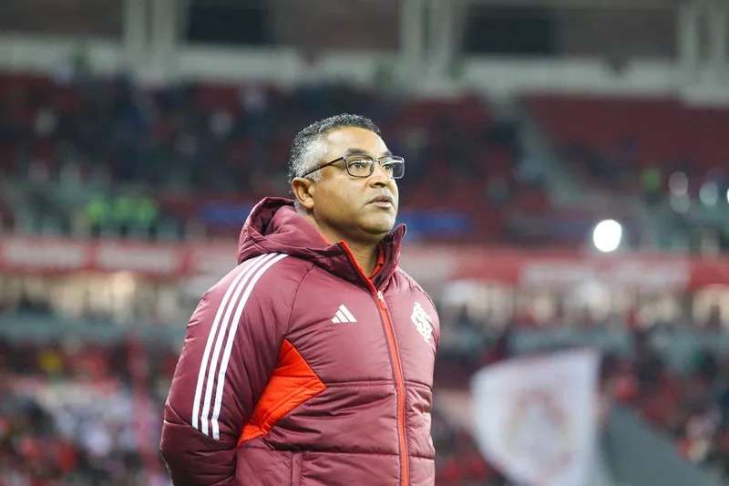 Roger cr&ecirc; em classifica&ccedil;&atilde;o do Inter para Libertadores 