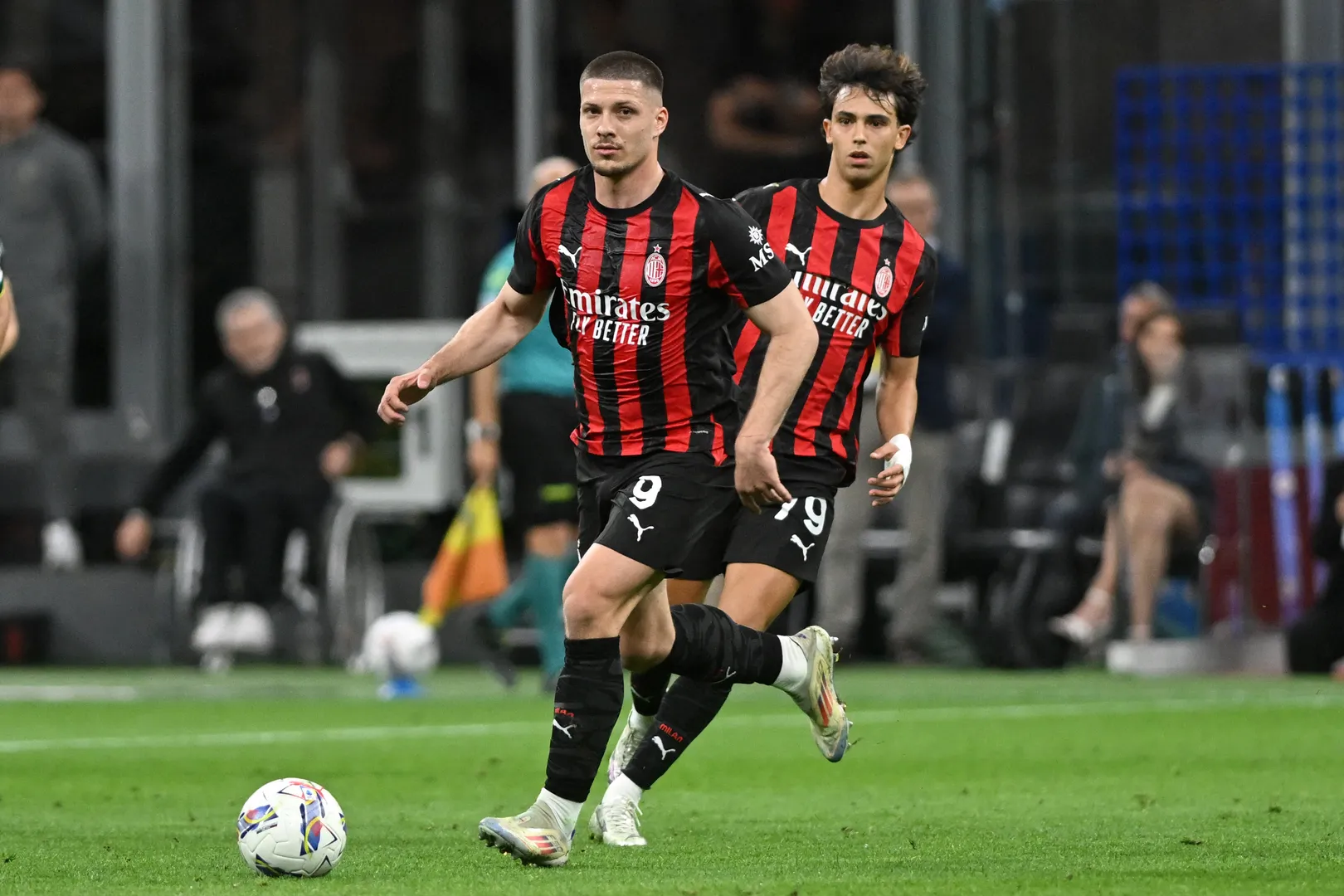 Jovic marcou quatro gols na &uacute;ltima temporada pelo Milan (Foto: Imago)