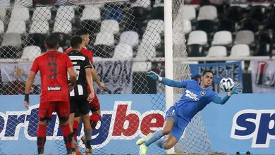 Gatito Fern&aacute;ndez volta ap&oacute;s mais de 250 dias e traz &oacute;tima not&iacute;cia para o Botafogo