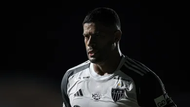Hulk volta a ser o capit&atilde;o do Atl&eacute;tico-MG ap&oacute;s se sentir perseguido, como ele se comportou novamente com a faixa?