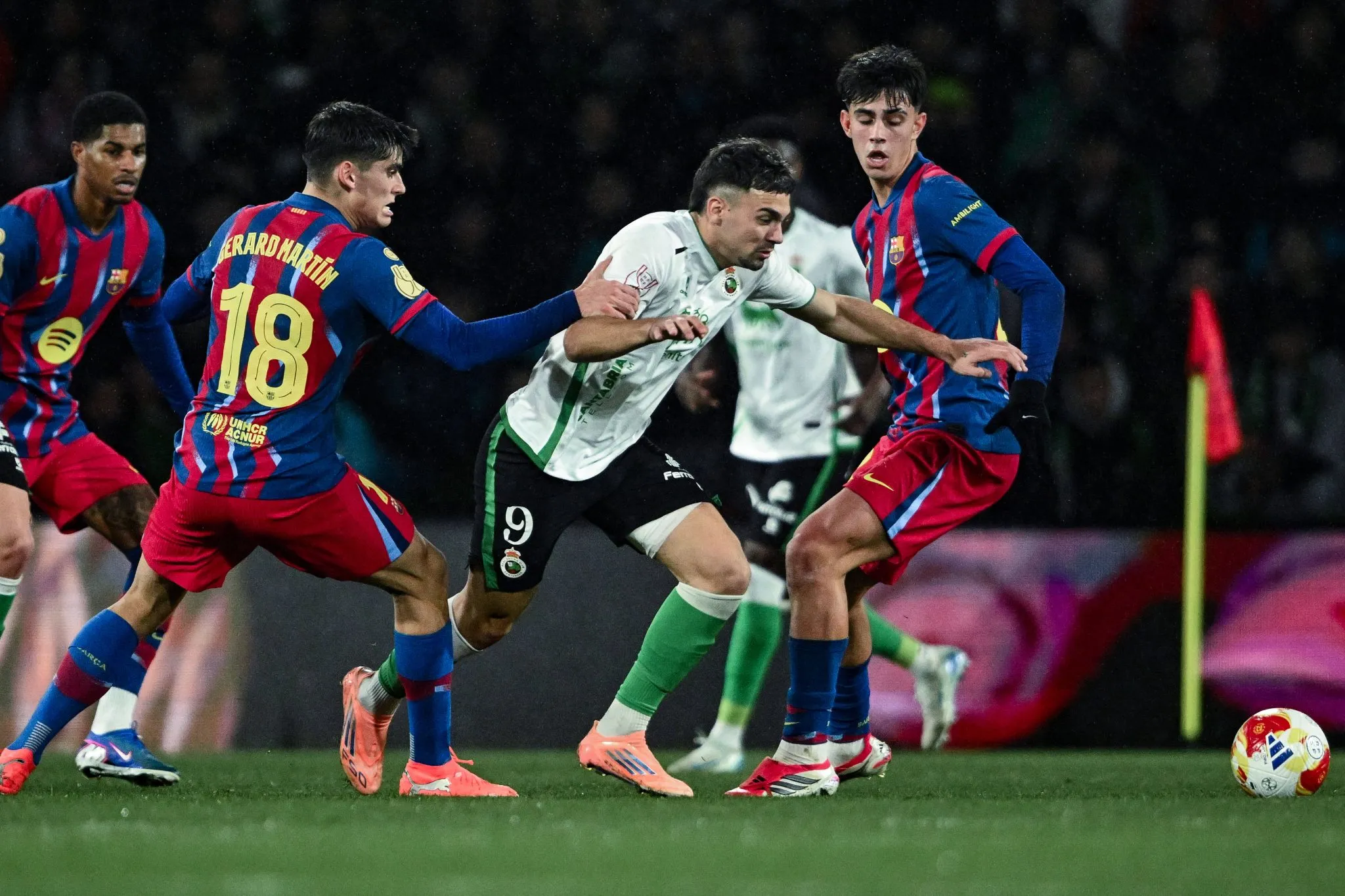 Racing jogou contra o Barcelona na Copa do Rei