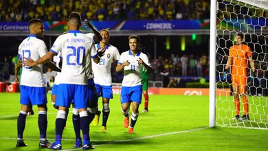 Balada cara e ruim, abertura da Copa Am&eacute;rica tem vit&oacute;ria do Brasil com gosto de cerveja quente