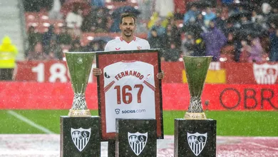 Despedida com homenagem do Sevilla aproxima Fernando de an&uacute;ncio no Internacional