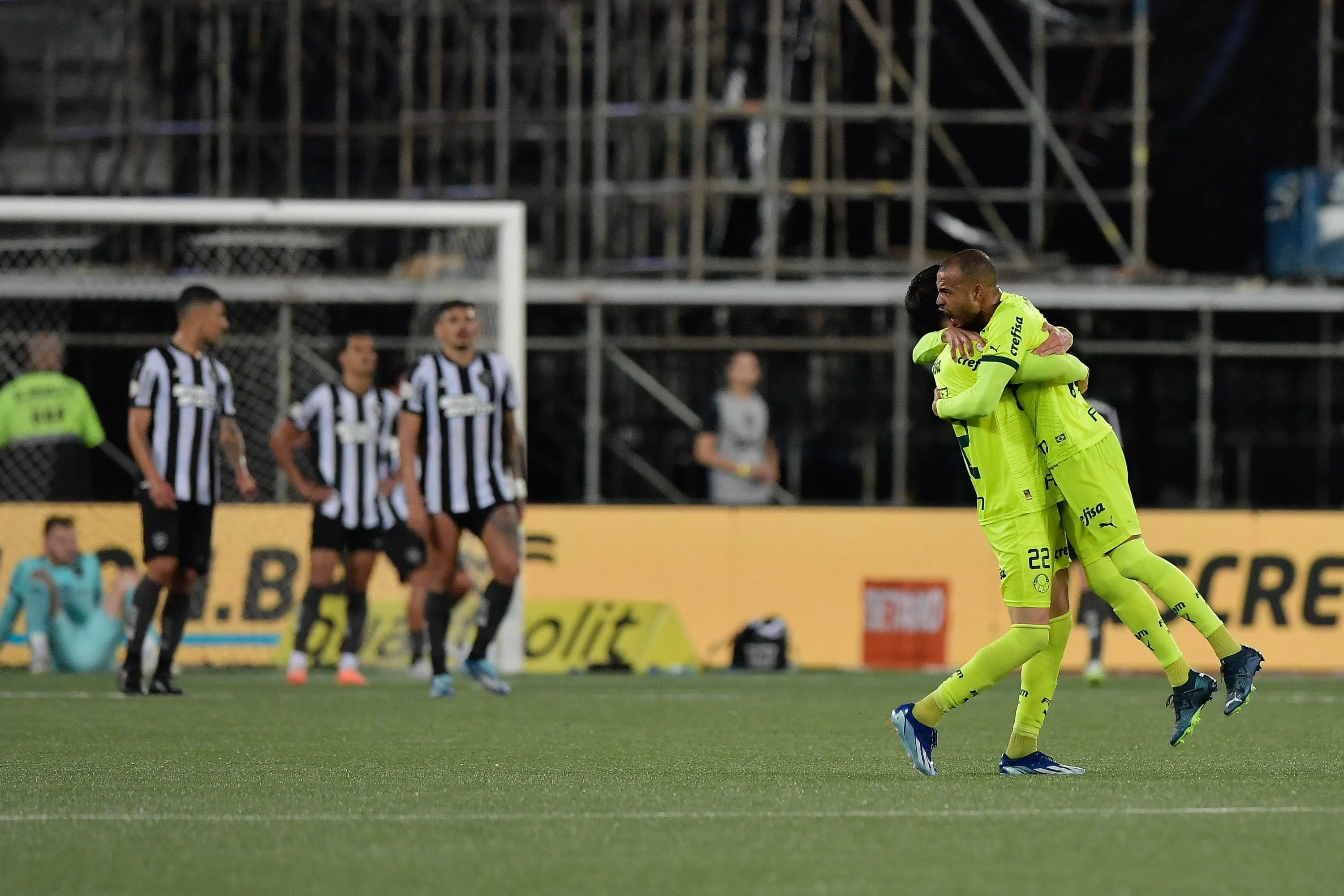 Maur&iacute;cio Noriega: Palmeiras e Botafogo protagonizaram jogo &eacute;pico que s&oacute; futebol pode proporcionar