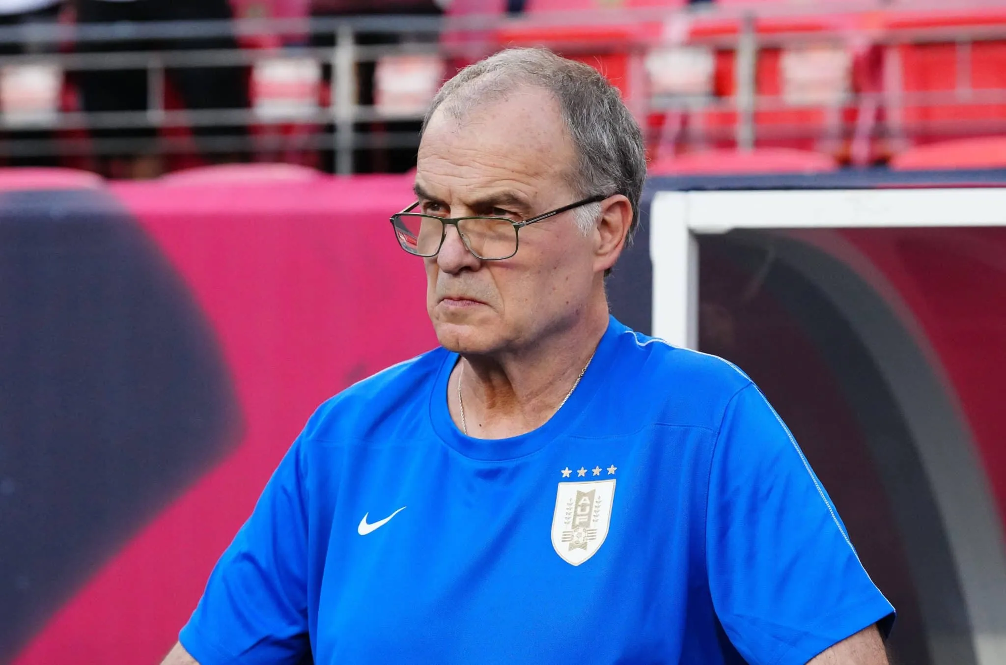 Ap&oacute;s os absurdos da Copa Am&eacute;rica, &eacute; necess&aacute;rio um elogio &agrave; loucura de Bielsa