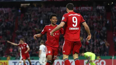 Abriram as torneiras dos gols: Bayern vence Heidenheim por 5 a 4 em jogo maluco na Copa da Alemanha