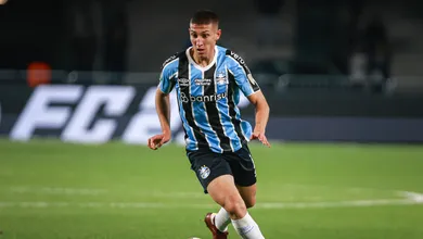 Renato atende pedido da torcida e talism&atilde; colombiano decide jogo do Gr&ecirc;mio